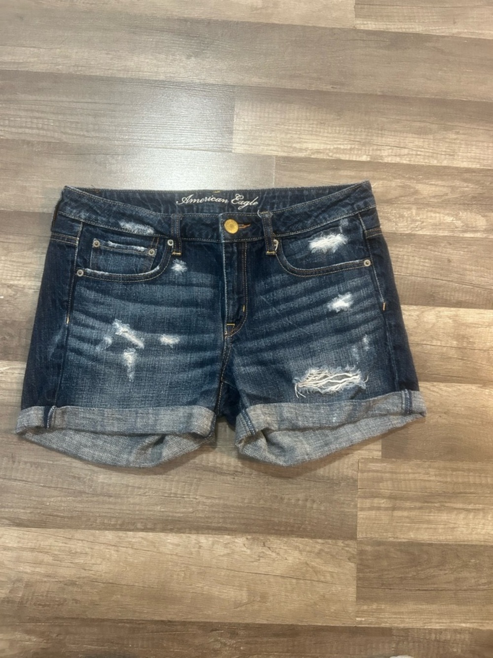 American Eagle Outfitters Distressed Rolled Hem Jean Shorts size 6 - Picture 1 of 6